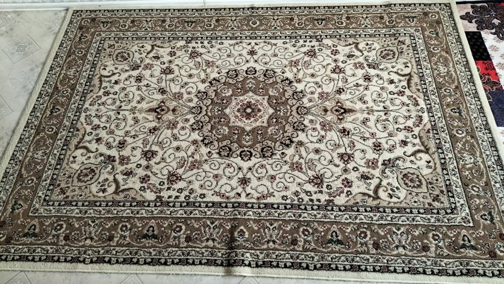 продам ковер срочно