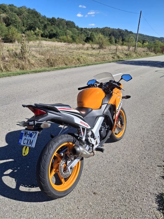Honda CBR 125 R din anul 2015