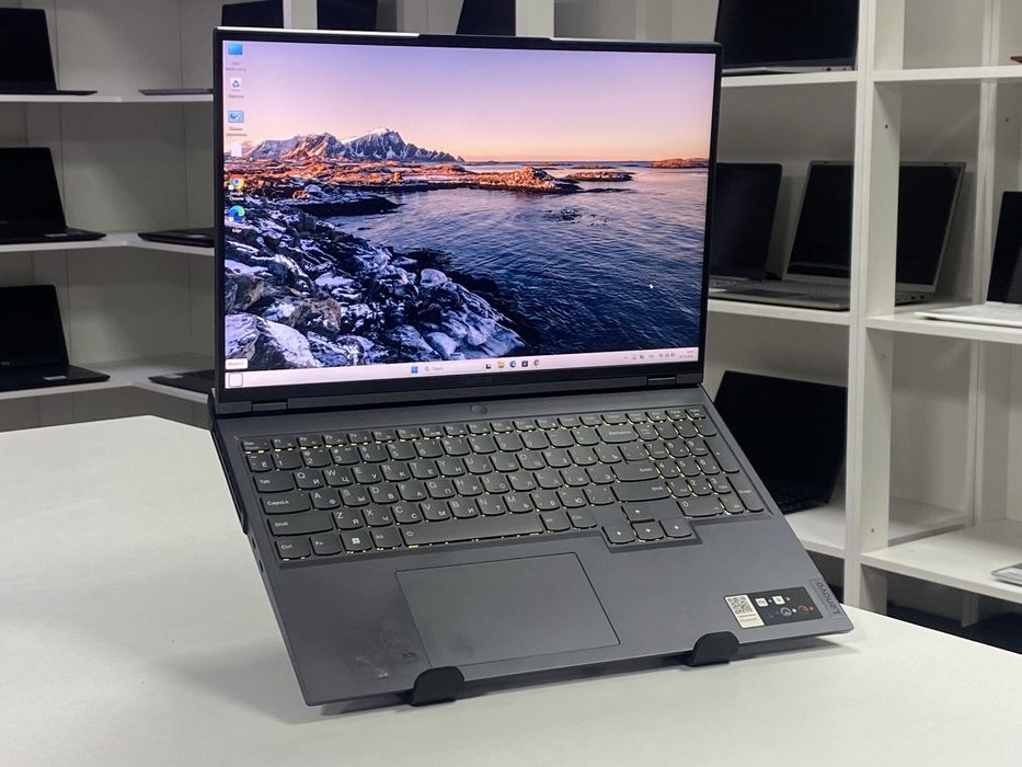 Игровой ноутбук Lenovo Legion 5Pro - 165Hz/Ryzen 7 6800H/16GB/RTX 3060