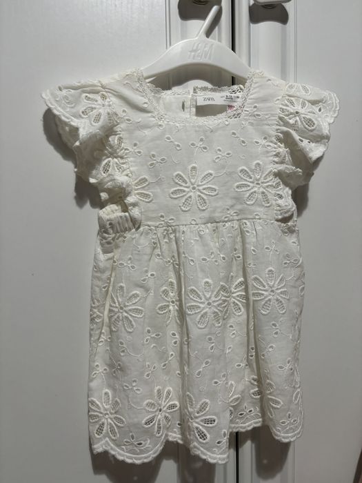 Rochita Zara din dantela 80