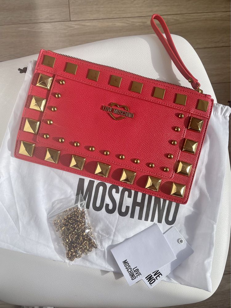 *ТОП* Чисто нов Червен клъч на LOVE MOSCHINO