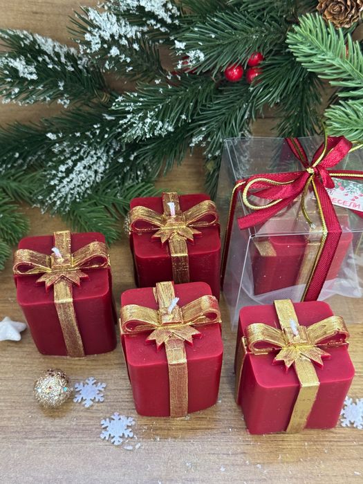 Бюджетни коледни  свещи