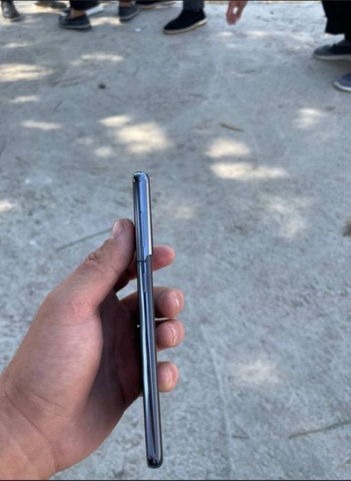 Samsung S21 5G 256 ideal sotiladi obmen ham bor anchadan beri o'zim is