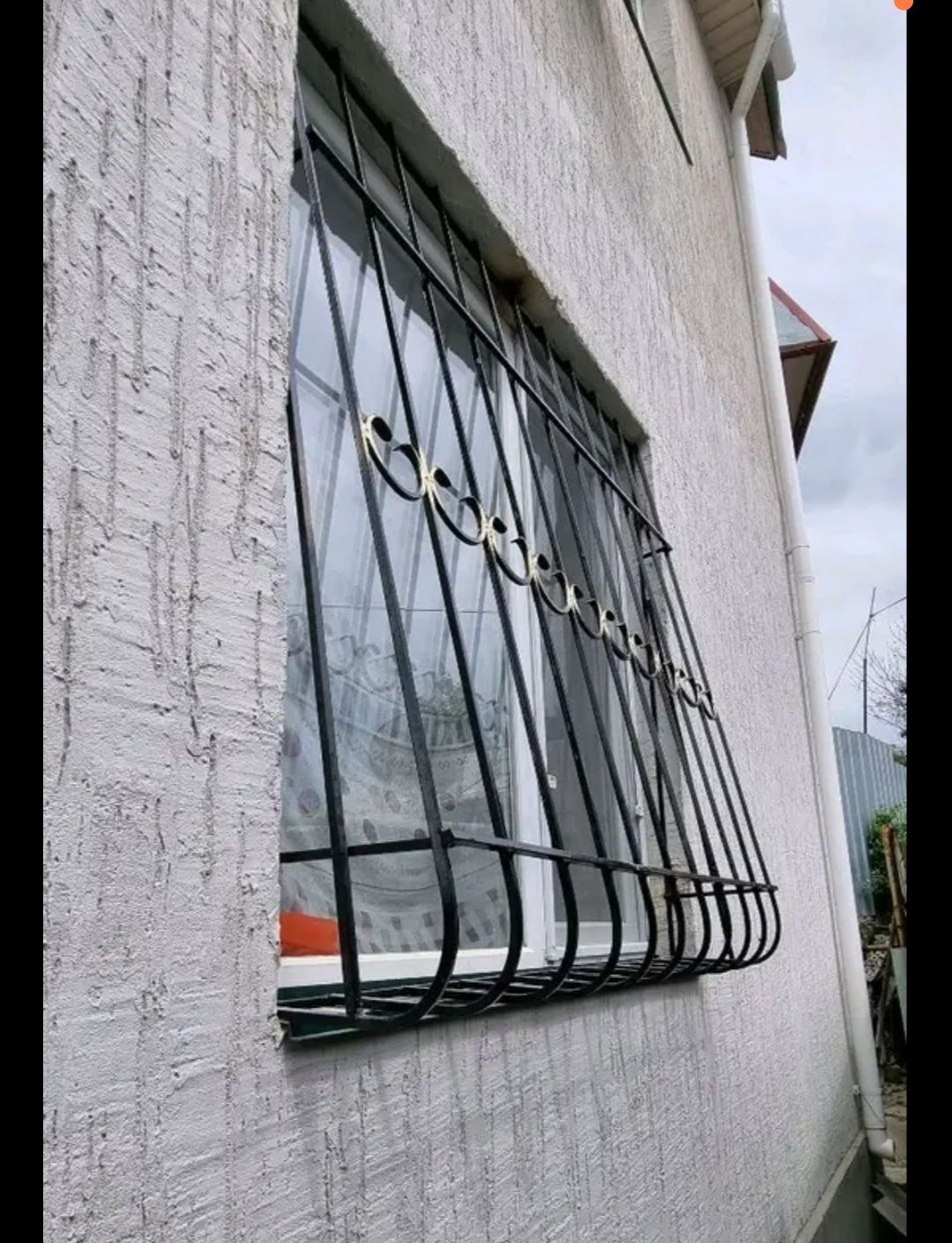Решетки на окна  Ир