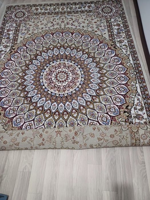 Продам ковер 2/3