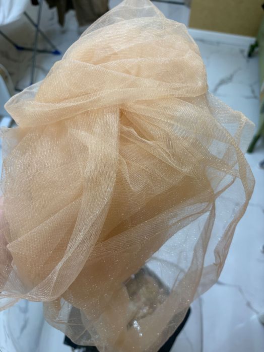 Продам материал сетка 2-3 метра