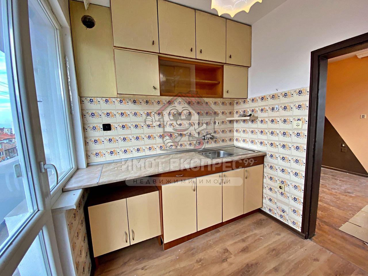 Дава се под наем Многостаен апартамент в Асеновград - 90 кв.м за 204 € - Снимка #9