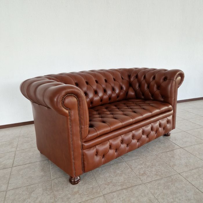 Диван Chesterfield