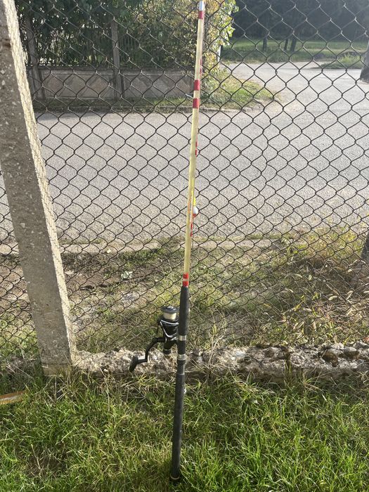 Въдица t-power 300 + подарък части за още една въдица