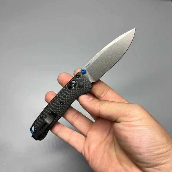 BENCHMADE Mini Bugout, AXIS, Drop-point, Fibră de carbon 533-3