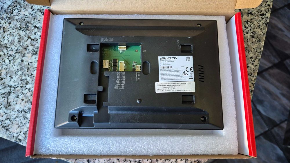 Мониторен панел Hikvision DS-KH6320-WTE1-W ЧИСТО НОВ