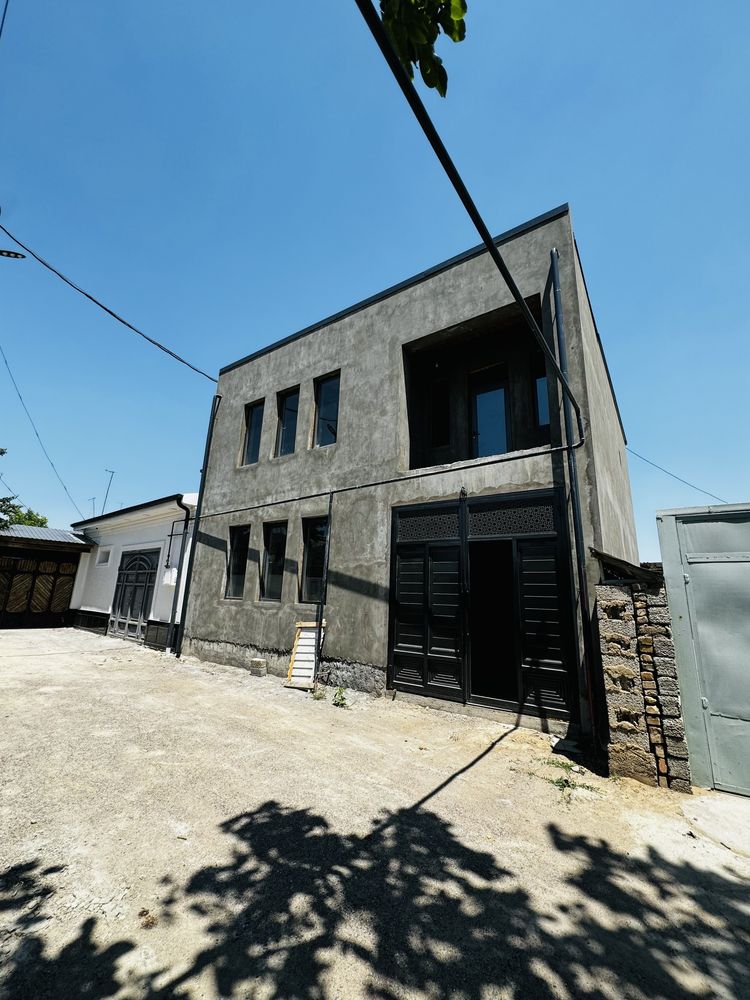 Srochna Qibray markazida 2 sotix uy sotiladi