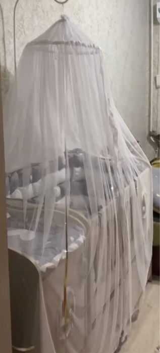 Детская кроватка