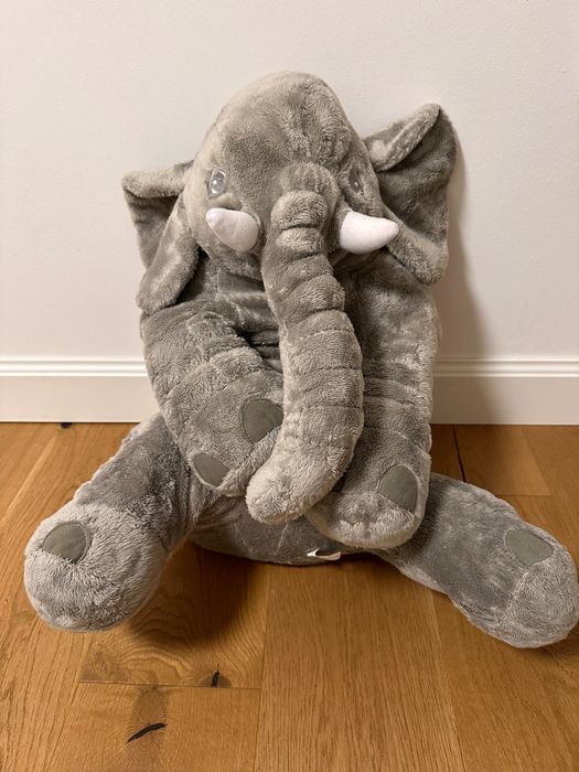 Плюшена възглавница слон