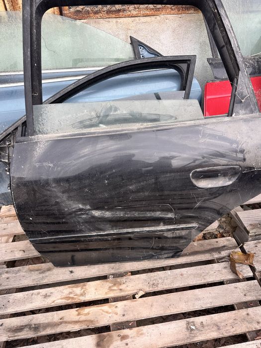 Задна лява врата ауди а3 8л / audi a3 8l