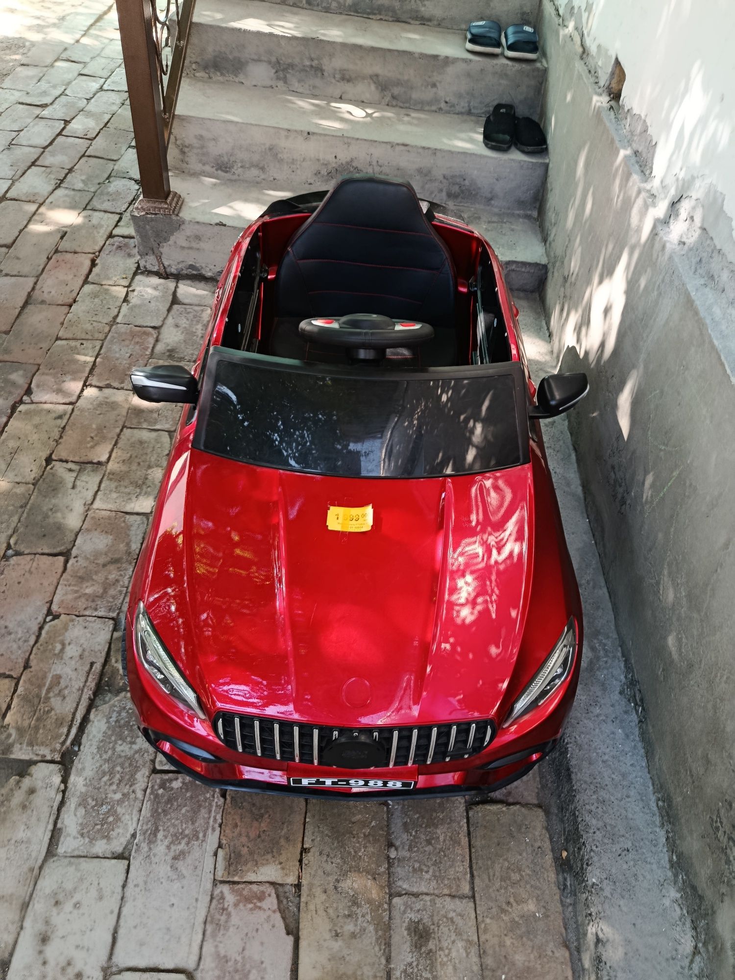 Kichik Mercedes Yangi skidka
