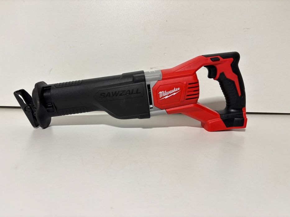Fierastrau sabie Milwaukee M18 BSX 2024