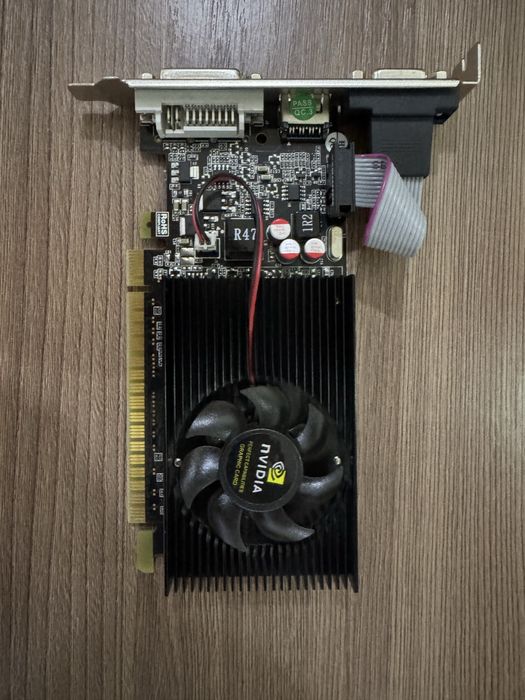Продам видеокарту gt210