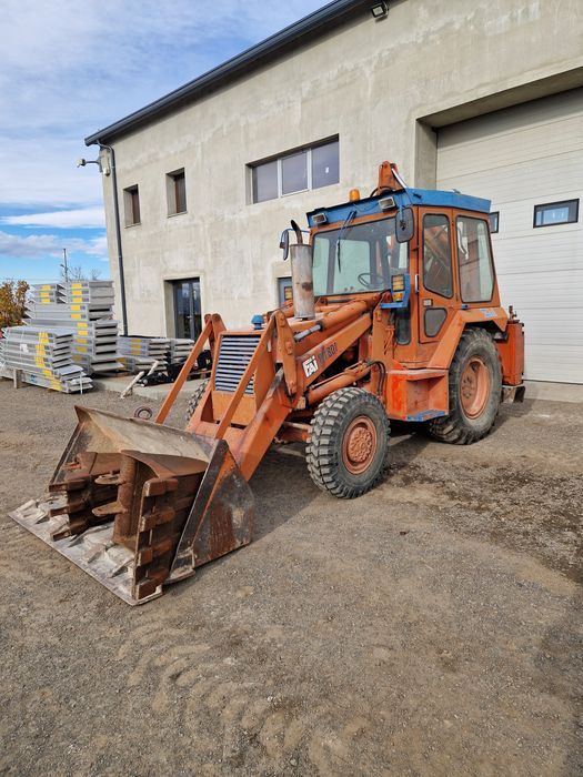 Buldoexcavator FAi