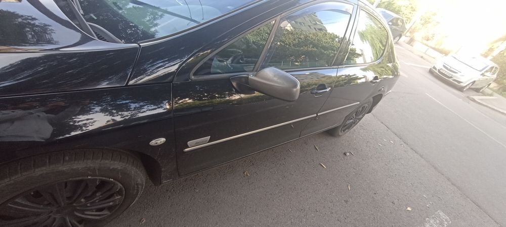 Vând Peugeot 407 Facelift
