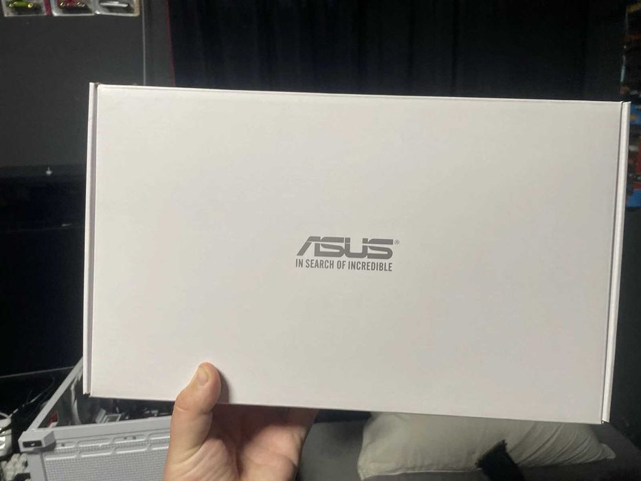 ASUS Dual GeForce RTX 4060 White OC Edition 8GB GDDR6