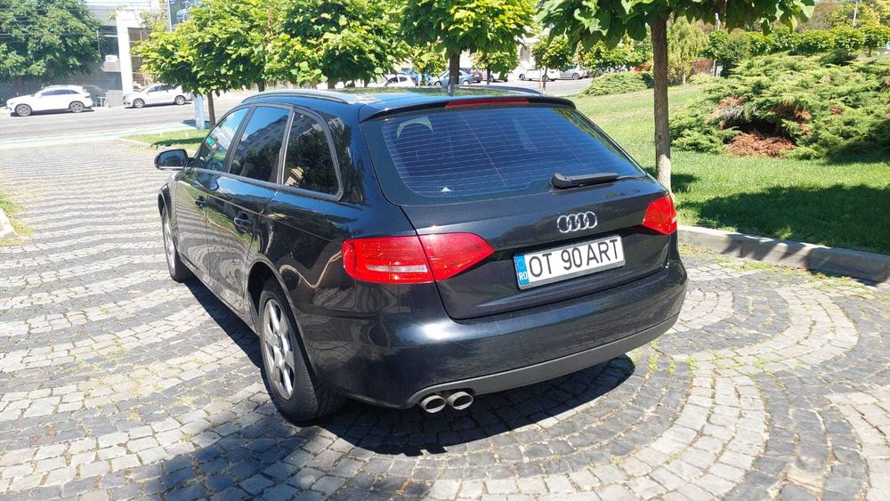 Vand Audi A4 B8 2010