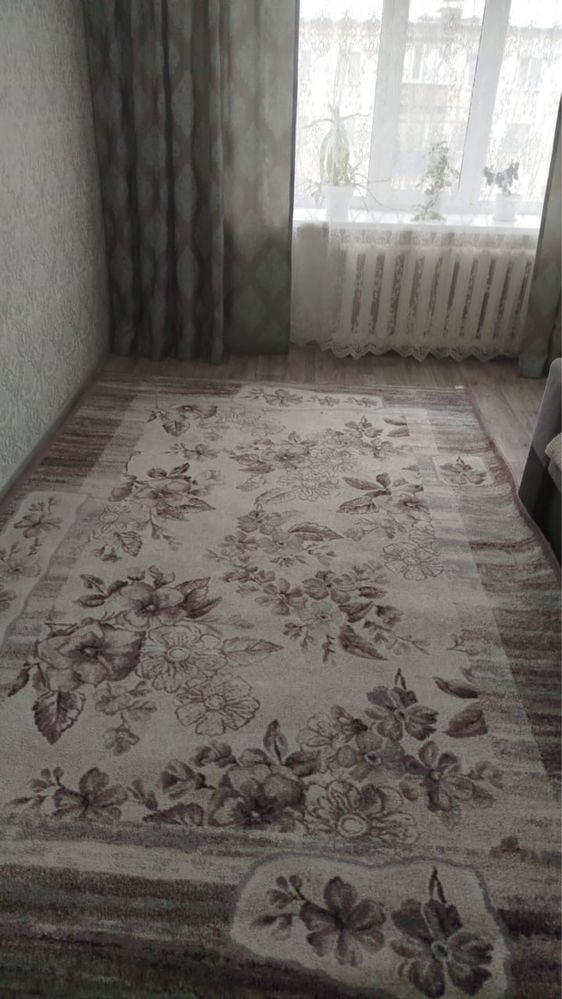 Ковер. 2*3 в отличном состоянии