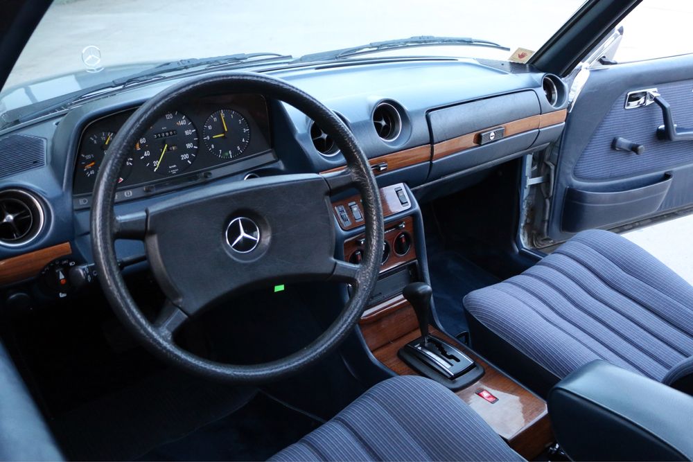 Vand Mercedes-Benz cobra 123