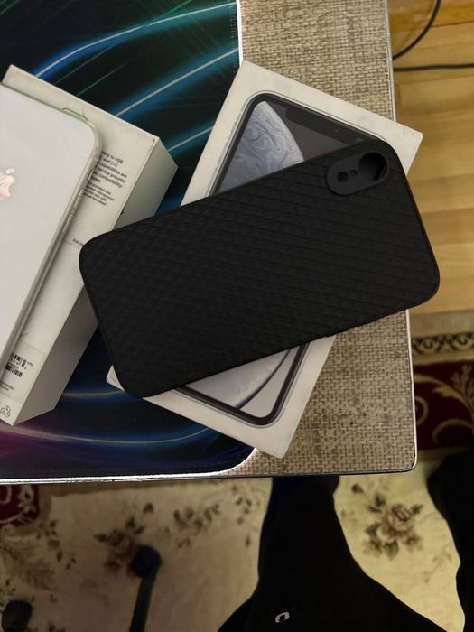 iPhone XR original пришел примиком с Дубая