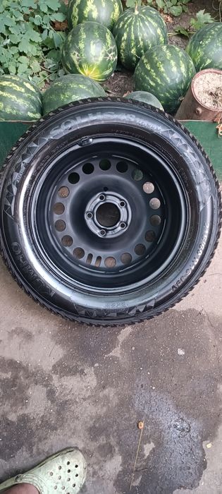 215/60/R16 Jante tablă GM + anvelope:Opel (două bucăți)Motorină