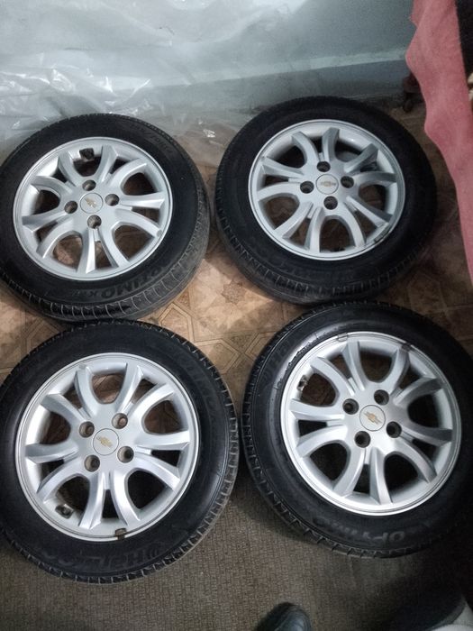 Продам колеса от Spark