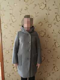 Продам пальто женское демисезонное