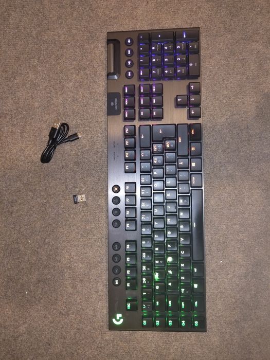 Tastatura Logitech G915