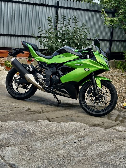 Kawasaki ninja 250SL