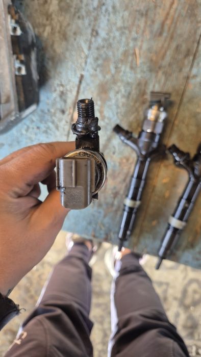 Дюзи Denso за Тойота Корола,Авенсис, РАВ4 2.0 D-4D 116КС