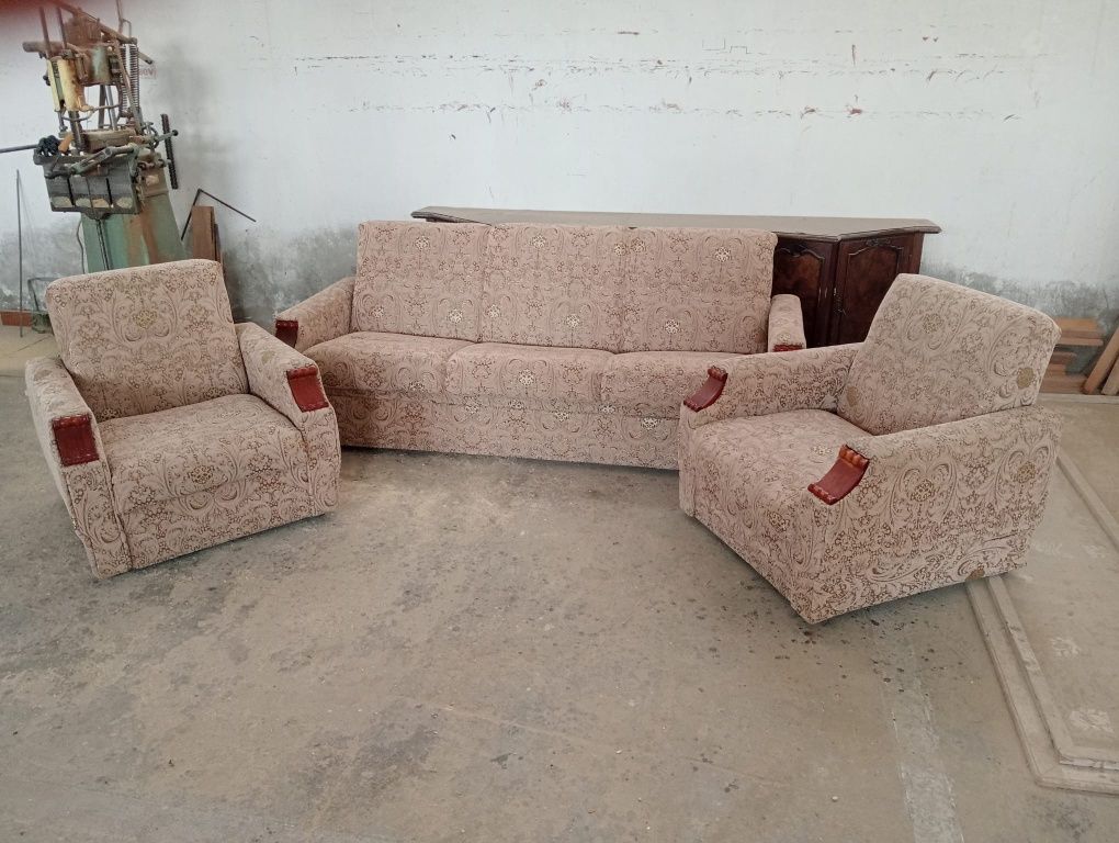 Canapea extensibilă cu 2 fotolii