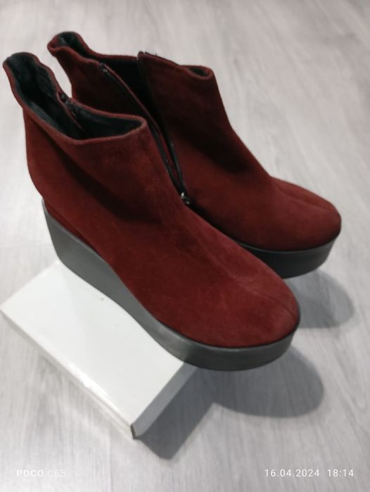 Полусапоги натуральная замша. Турция. Новая. Размер 40. Цвет бордо