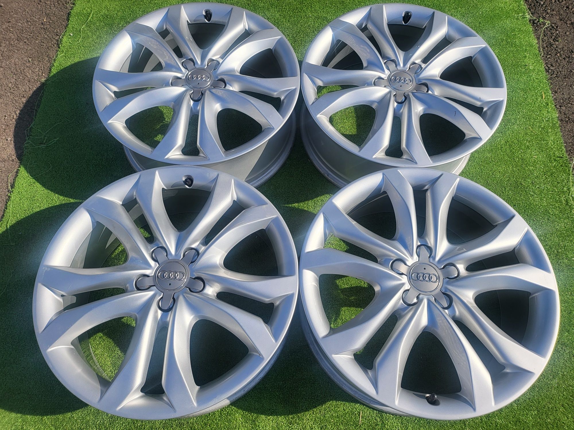 Оригинални лети джанти 19 5х112 Audi