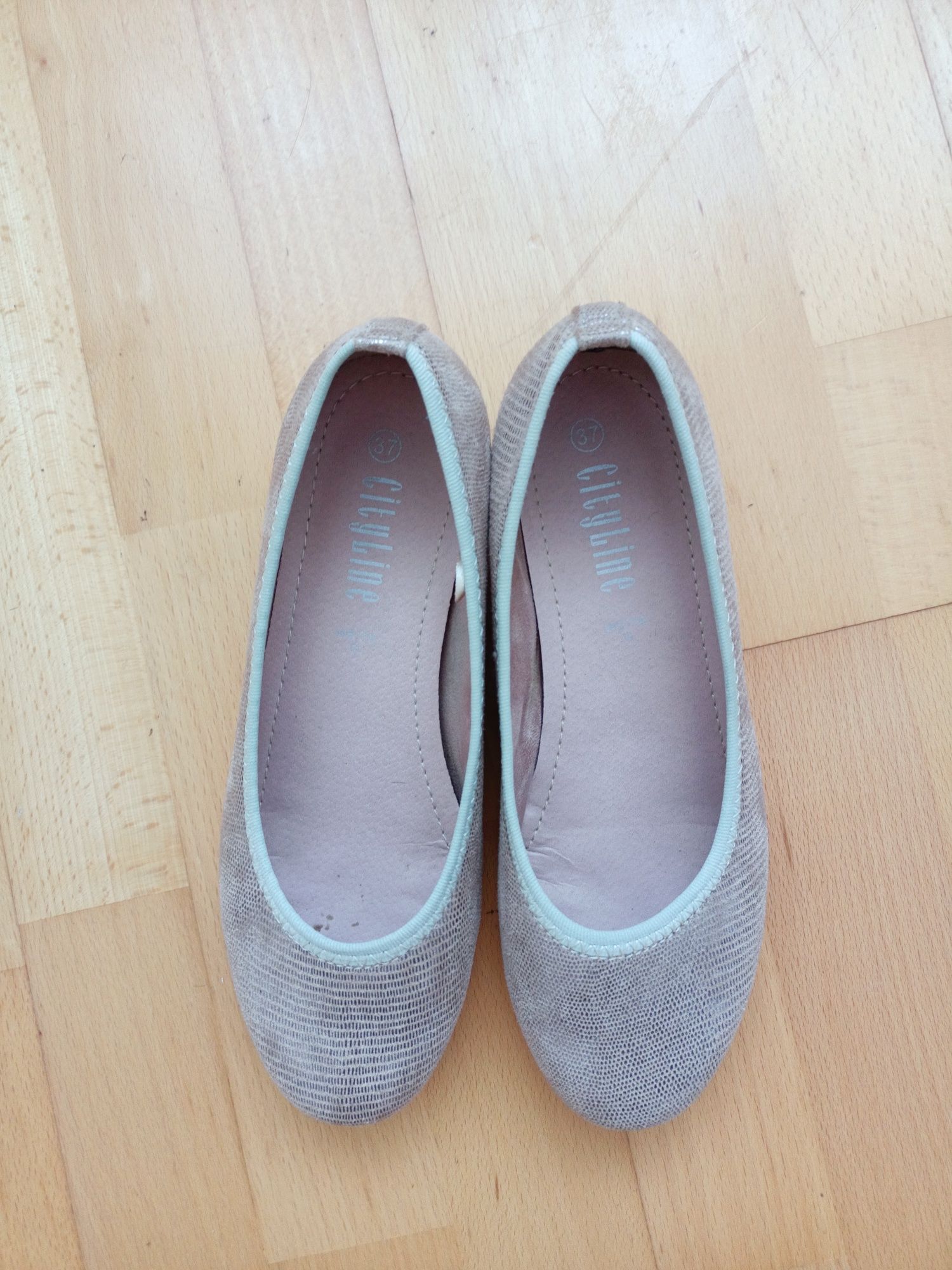 Pantofi piele eleganti