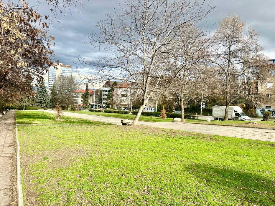 Продава се Четиристаен апартамент в София, Лозенец - 112 кв.м за 3027 €/кв.м - Снимка #1