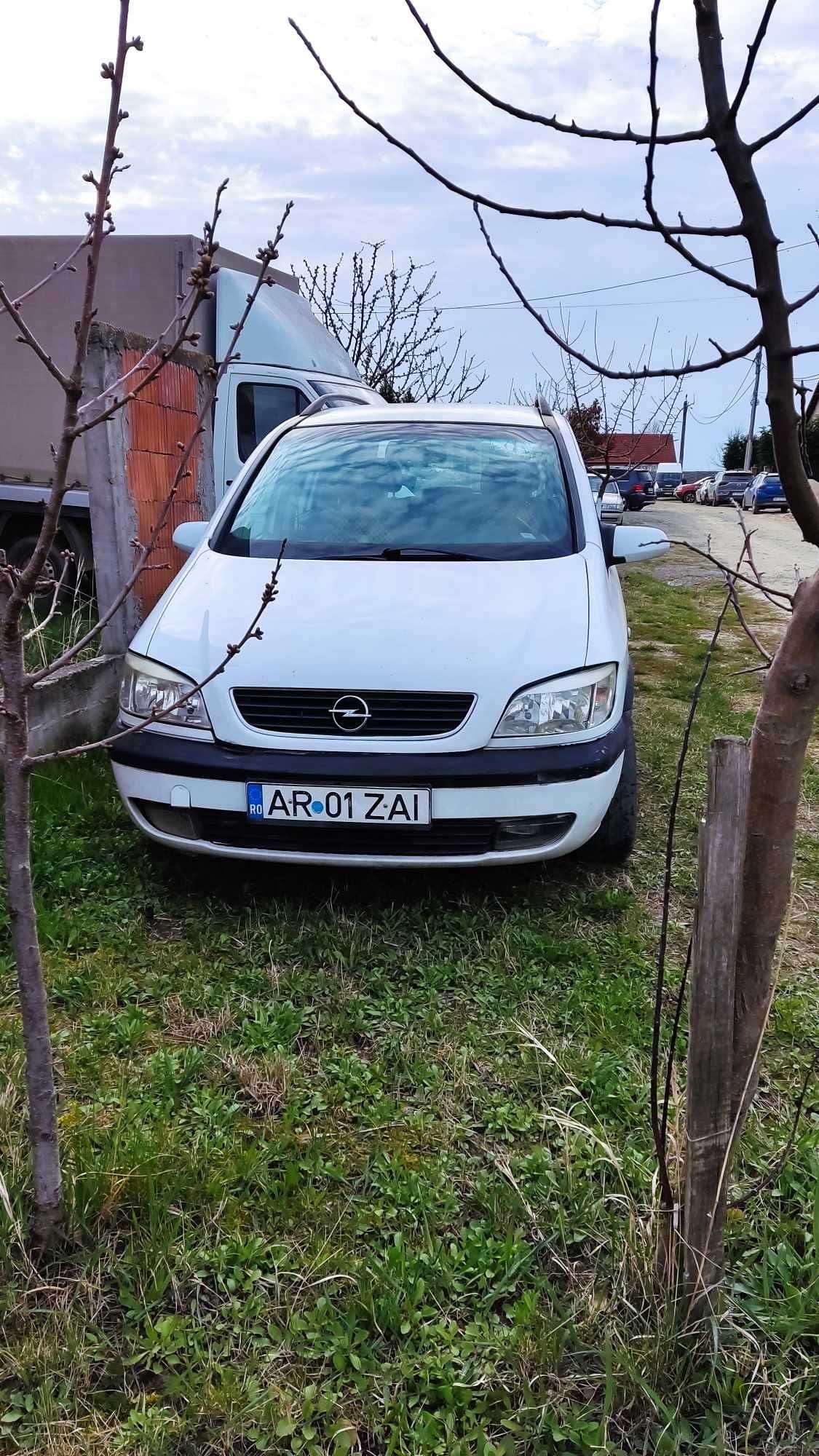 De vanzare Opel Zafira