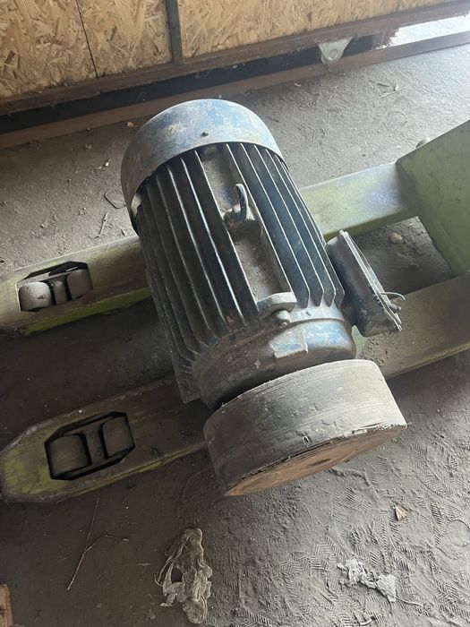 Motor slefuitor, lustruit, polizare, 15 kw . 1.000 rpm
