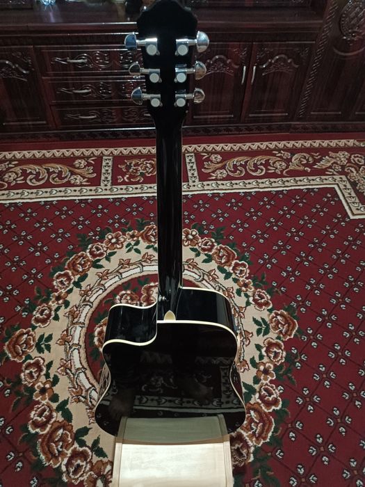 Caravan music akkustic gitara