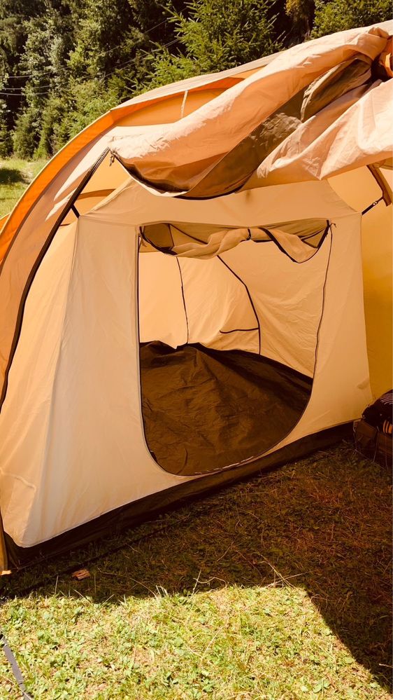 Cort camping Quechua 3 persoane