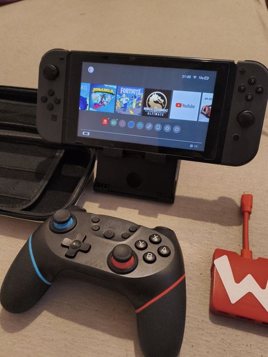 Vând Nintendo switch oled