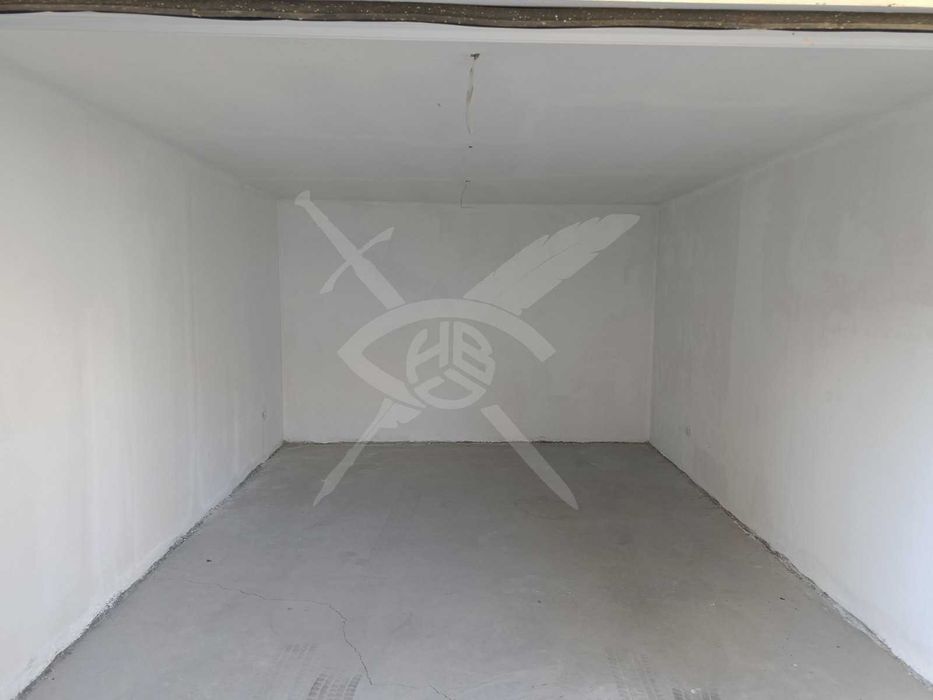 Гараж в Христо Смирненски 11787911