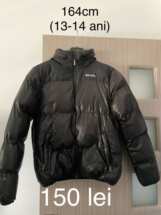 Geci si bluze de vanzare