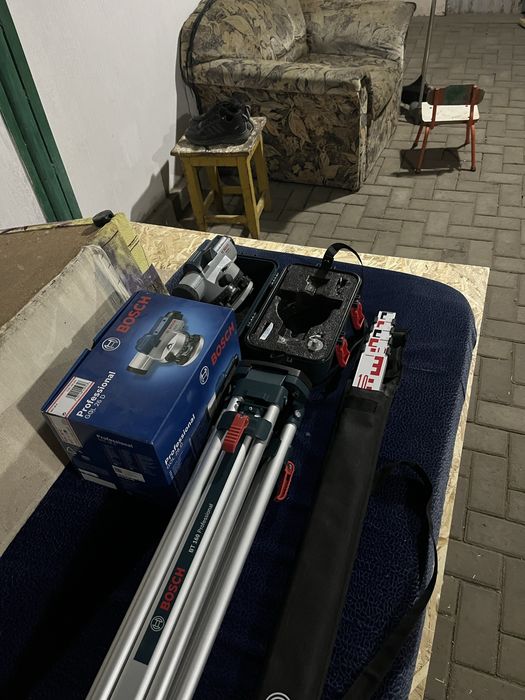 Продам Нивелир BOSCH GOL 26 D Professional
