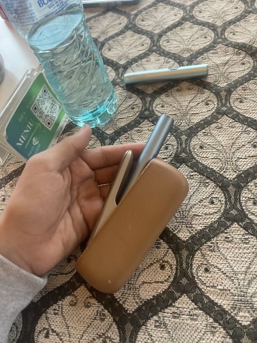 Iqos iluma utilizat penul are alta culoare