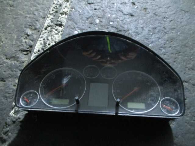 Ceasuri aparate bord VW SHARAN an 2004 motor 1,9 diesel TDI probate